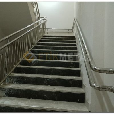 Paslanmaz duvar korkuluğu Fiyatı 1