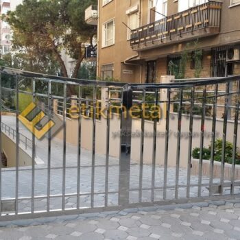 Paslanmaz Kapi 8